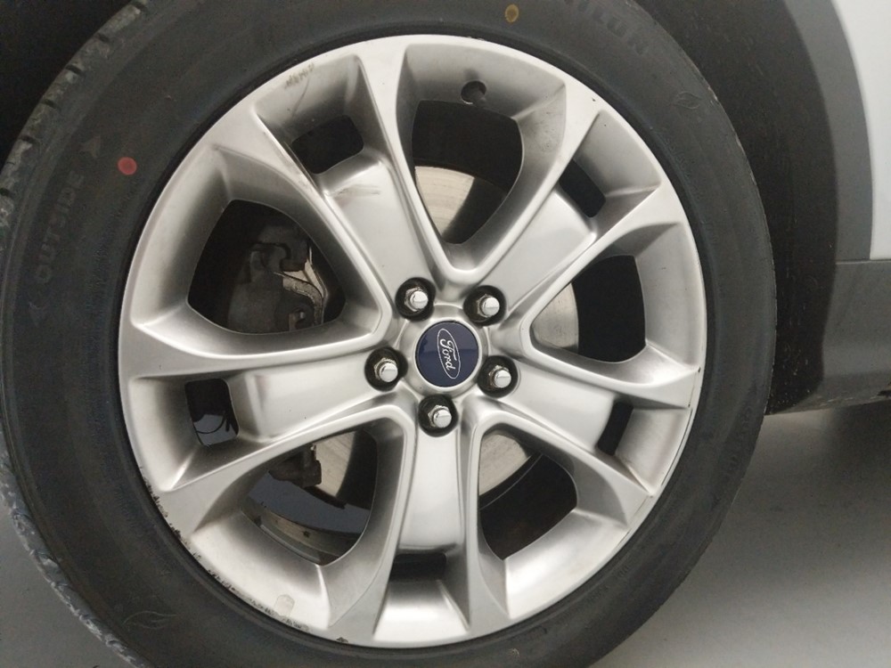 2013 Ford Escape - Wheel