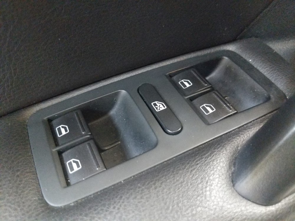 2015 Volkswagen Passat - Driver Power Windows/Lock Control
