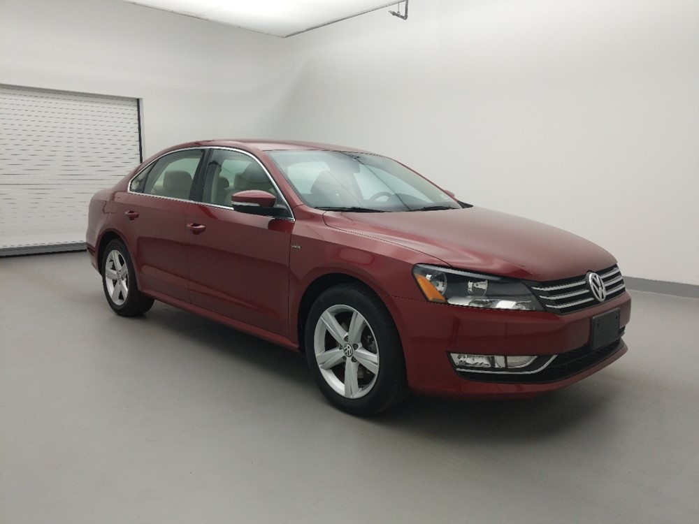 2015 Volkswagen Passat - Passenger Front Side