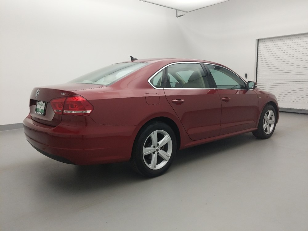 2015 Volkswagen Passat - Passenger Rear Side