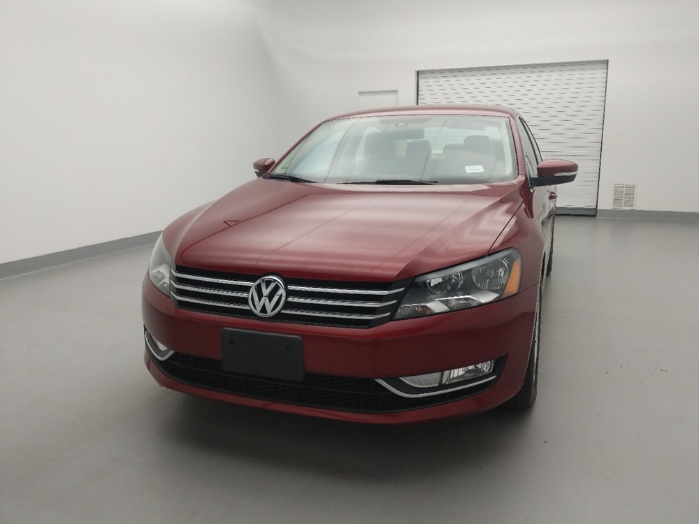 2015 Volkswagen Passat - Driver Front Hood