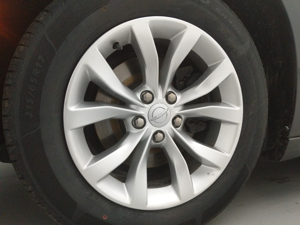 2016 Chrysler 300 - Wheel