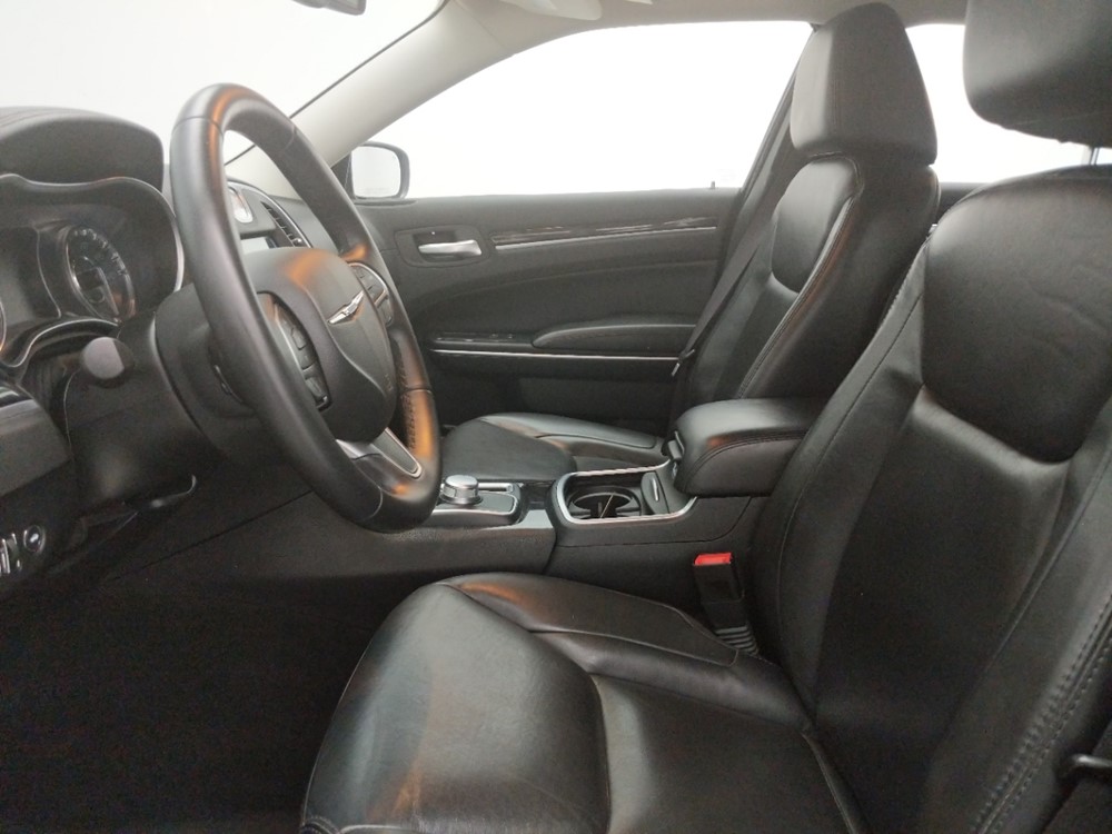 2016 Chrysler 300 - Driver Front Seat