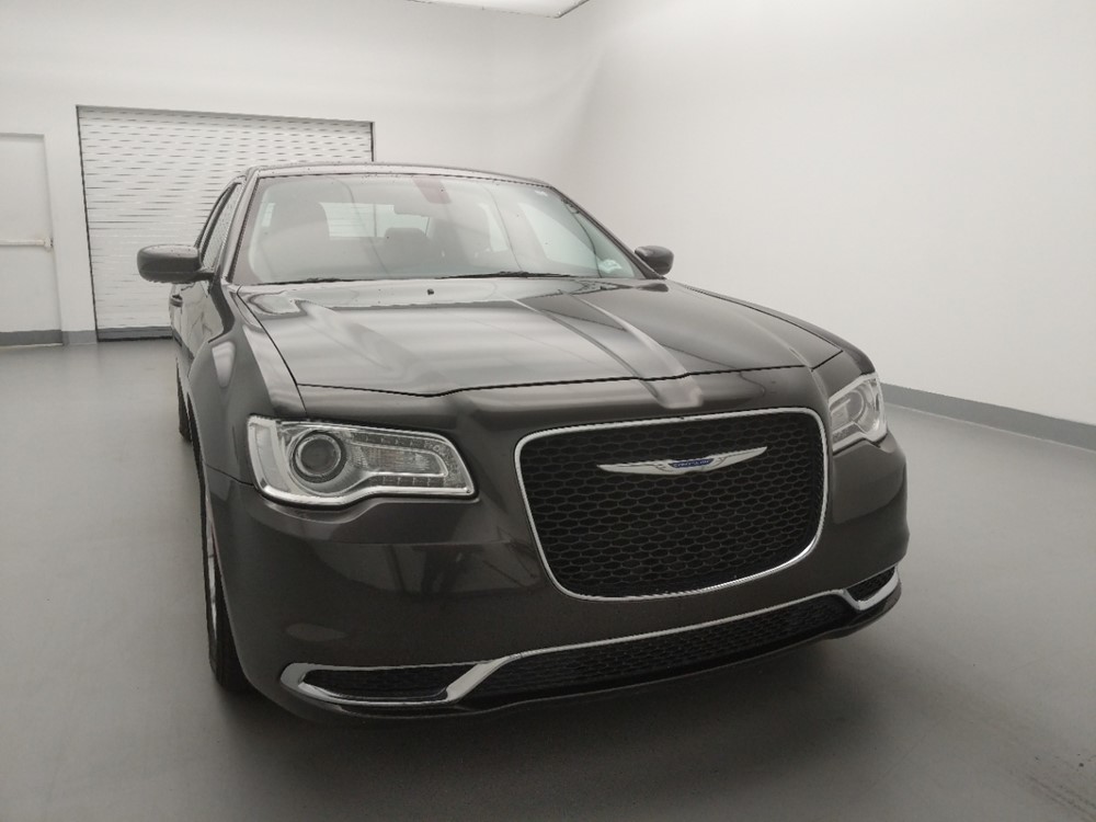 2016 Chrysler 300 - Passenger Front Hood