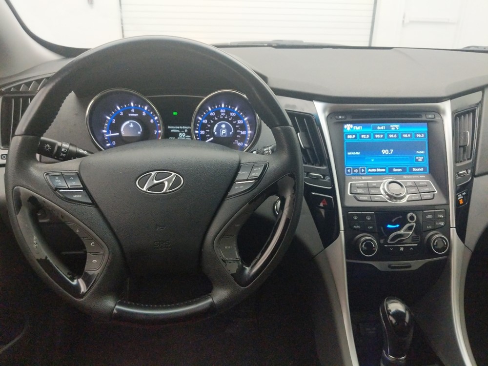 2013 Hyundai Sonata - Driver Dash