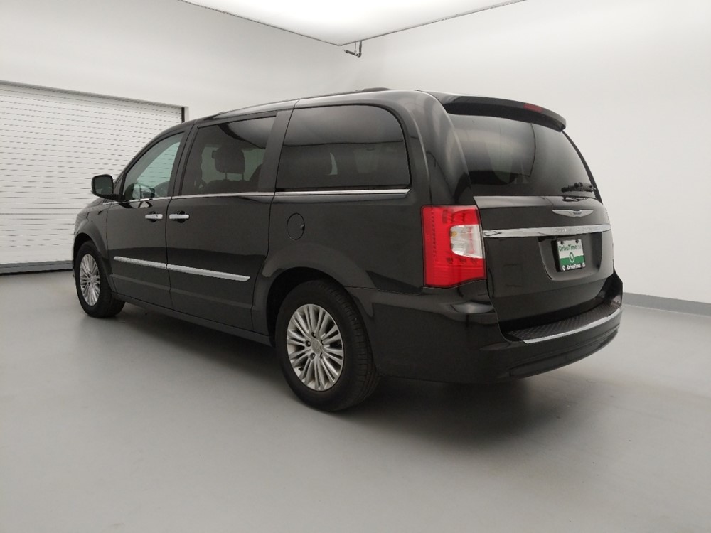 2016 Chrysler Town and Country - Driver Rear Side