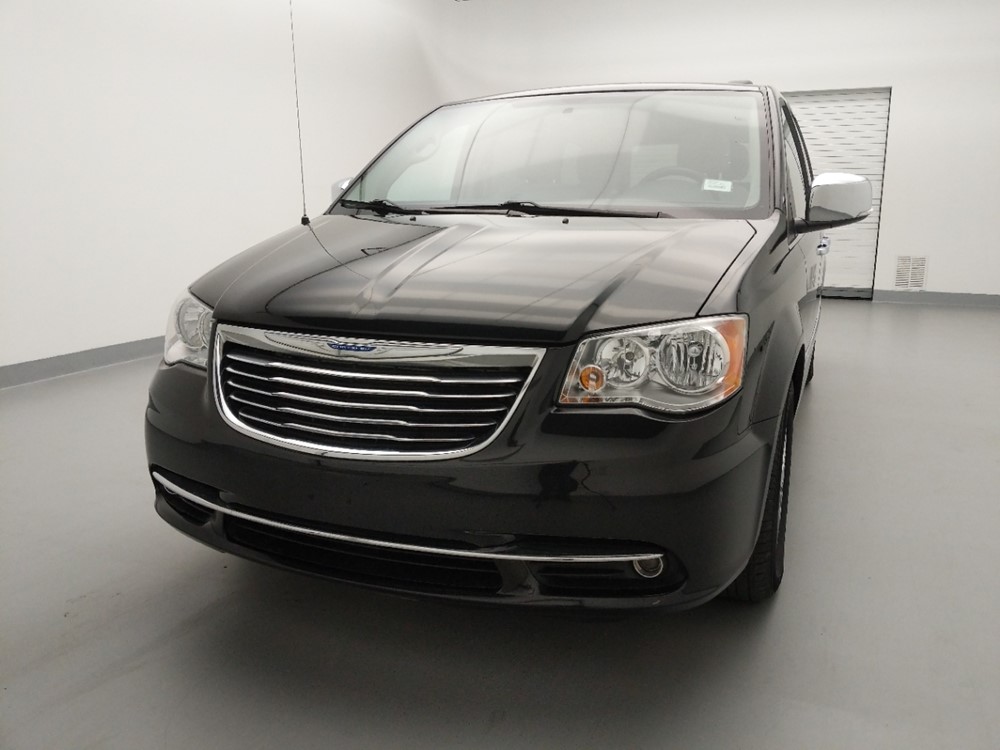 2016 Chrysler Town and Country - Driver Front Hood
