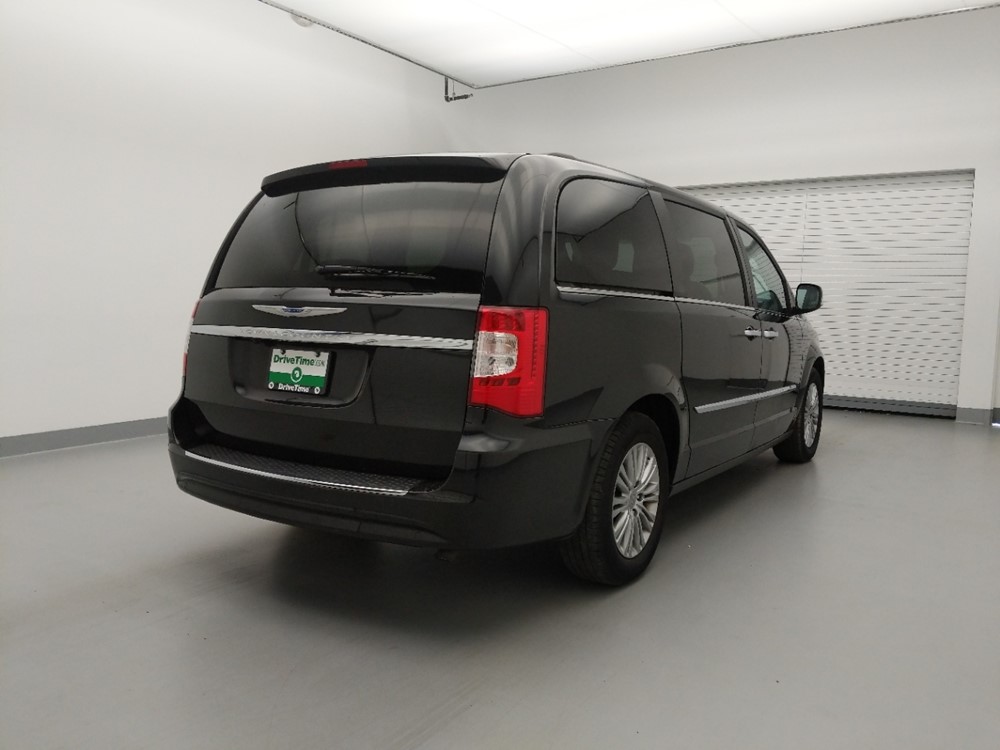 2016 Chrysler Town and Country - Passenger Rear Bumper
