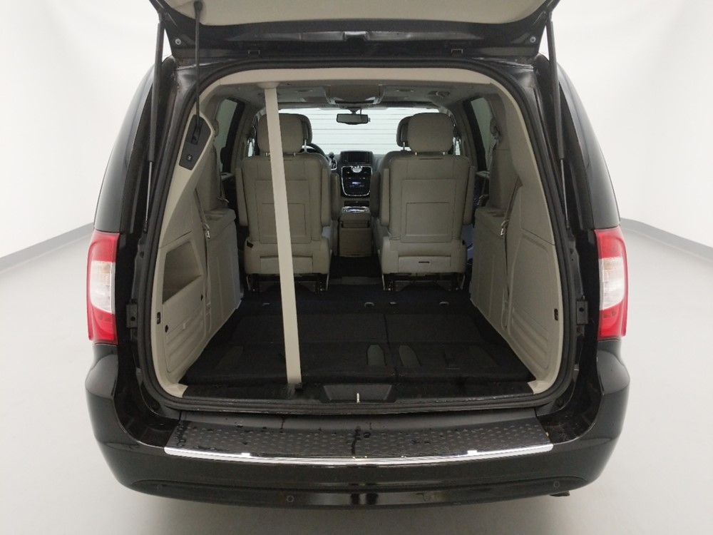 2016 Chrysler Town and Country - Trunk