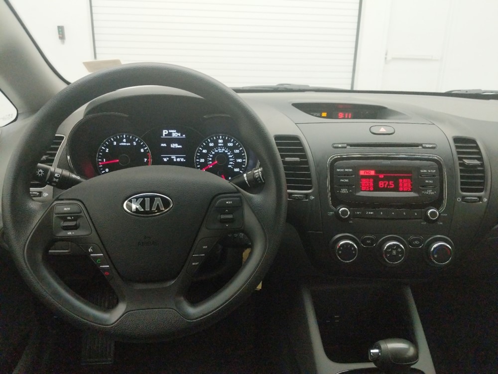 2017 Kia Forte - Driver Dash