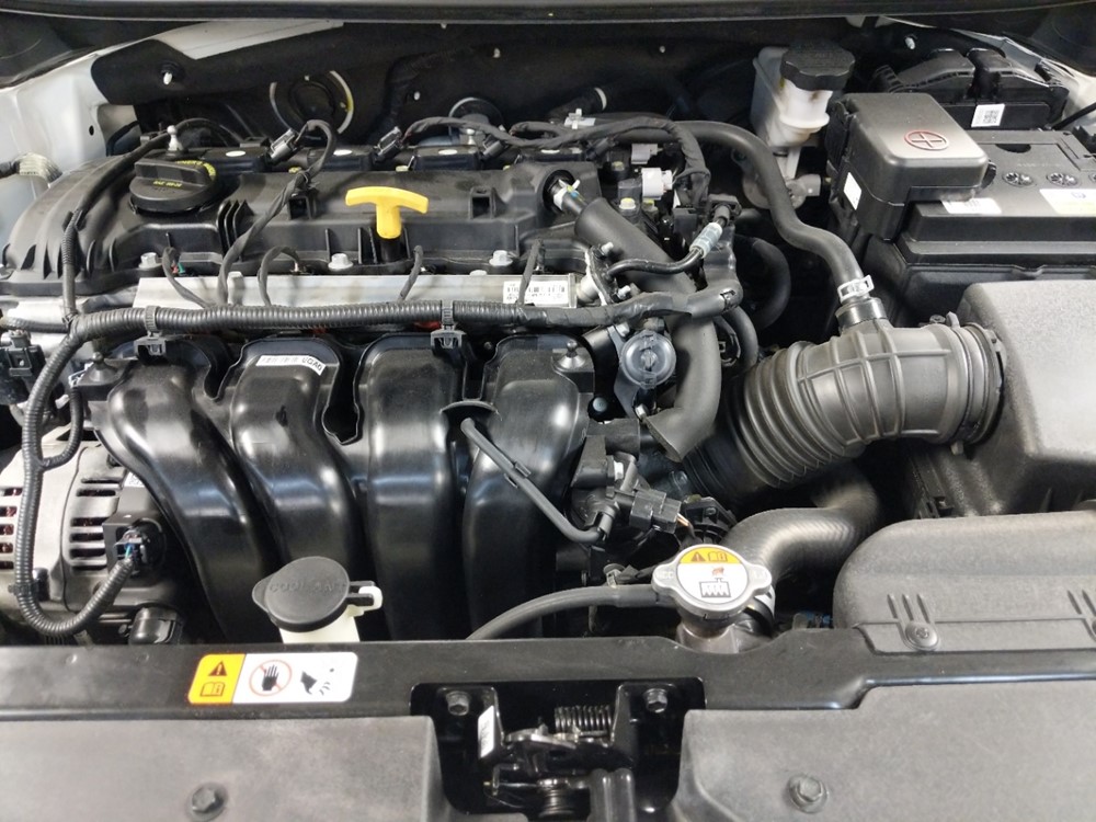 2017 Kia Forte - Engine