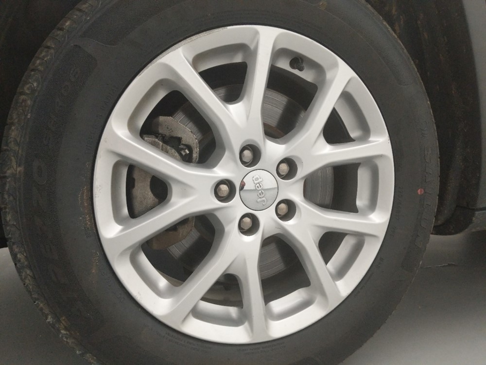 2014 Jeep Cherokee - Wheel