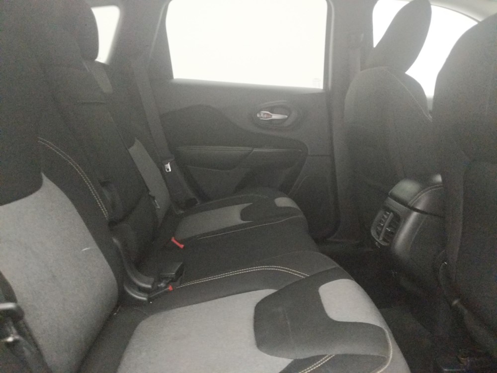 2014 Jeep Cherokee - Passenger Rear Seat