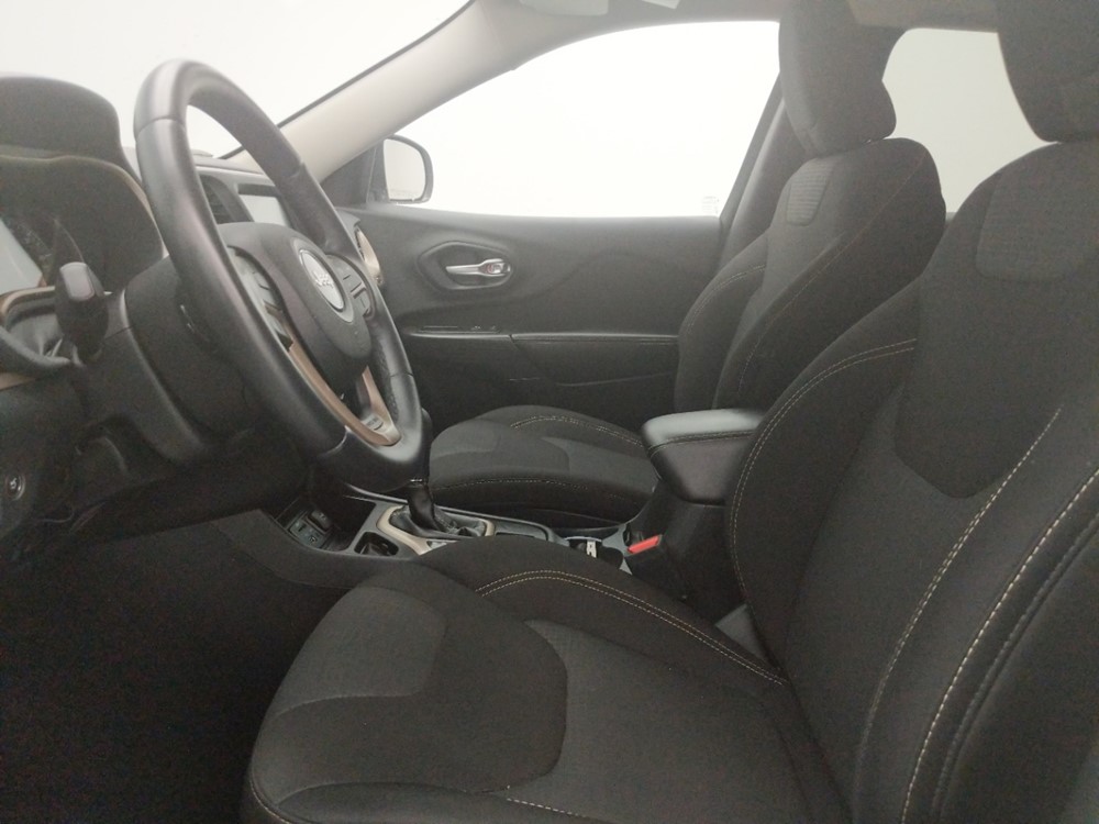 2016 Jeep Cherokee - Driver Front Seat