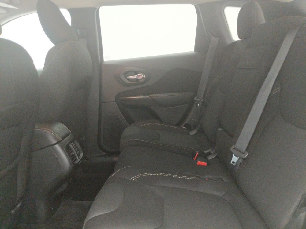 2016 Jeep Cherokee - Driver Rear Seat