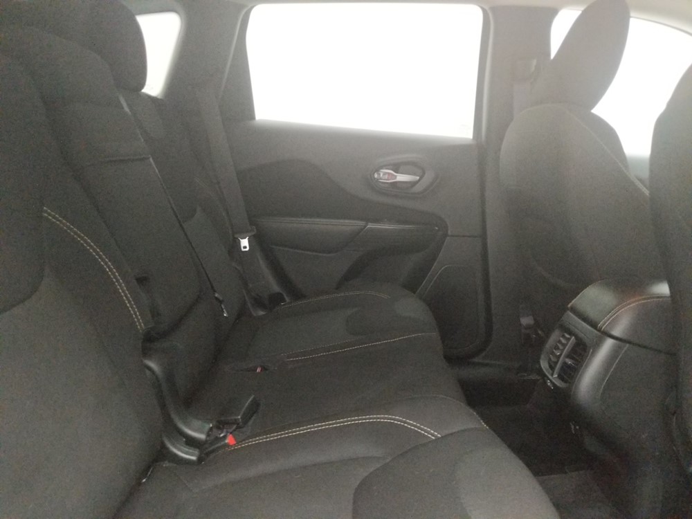 2016 Jeep Cherokee - Passenger Rear Seat