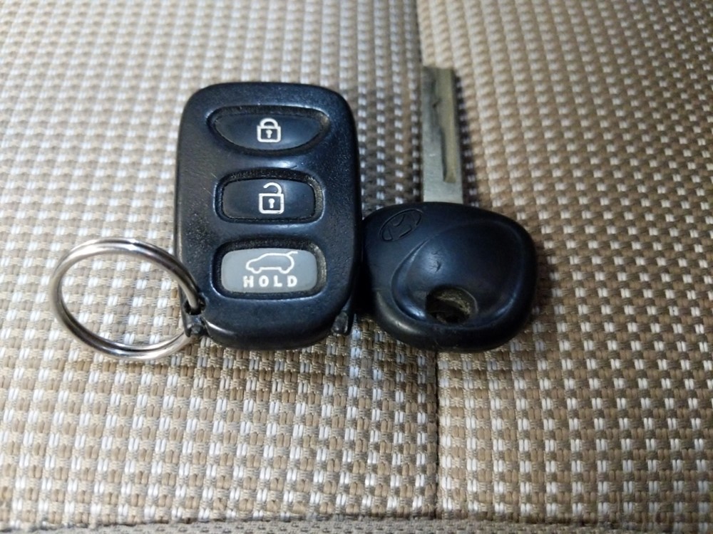 2015 Hyundai Elantra - Keys