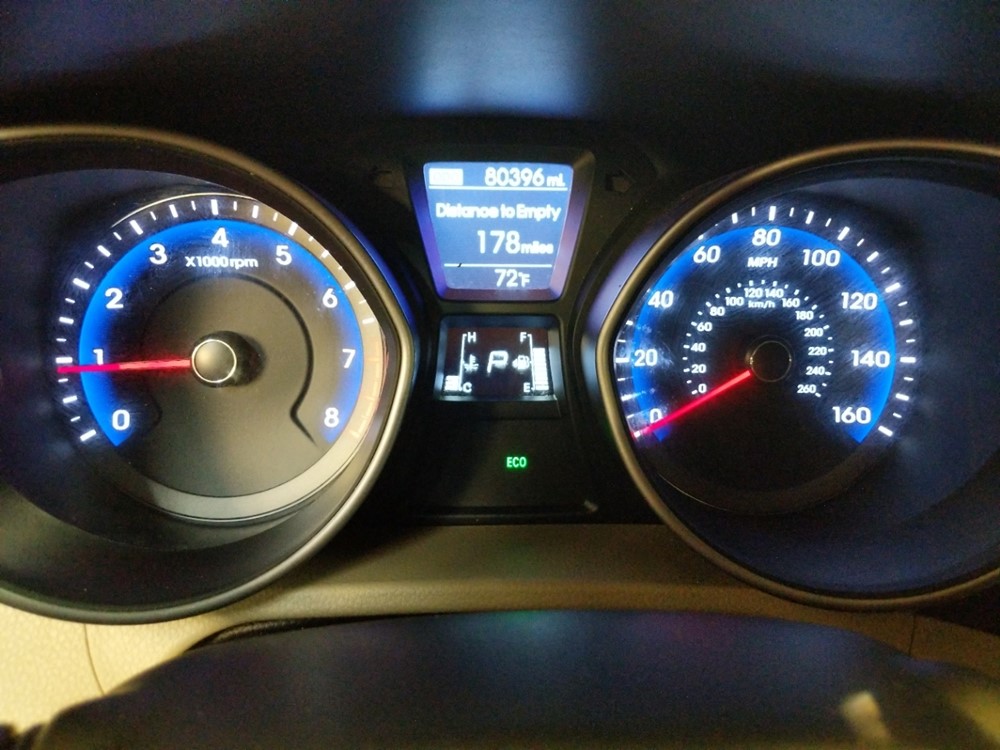 2015 Hyundai Elantra - Odometer Close Up