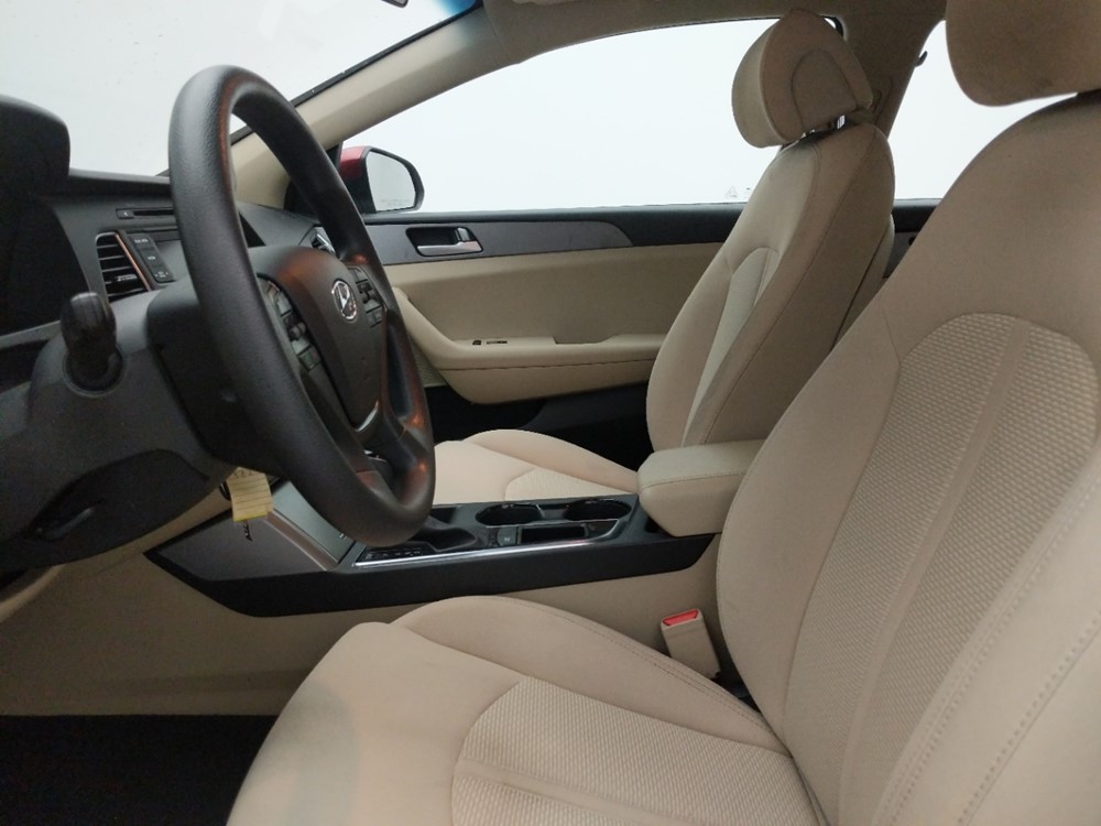 2015 Hyundai Sonata - Driver Front Seat