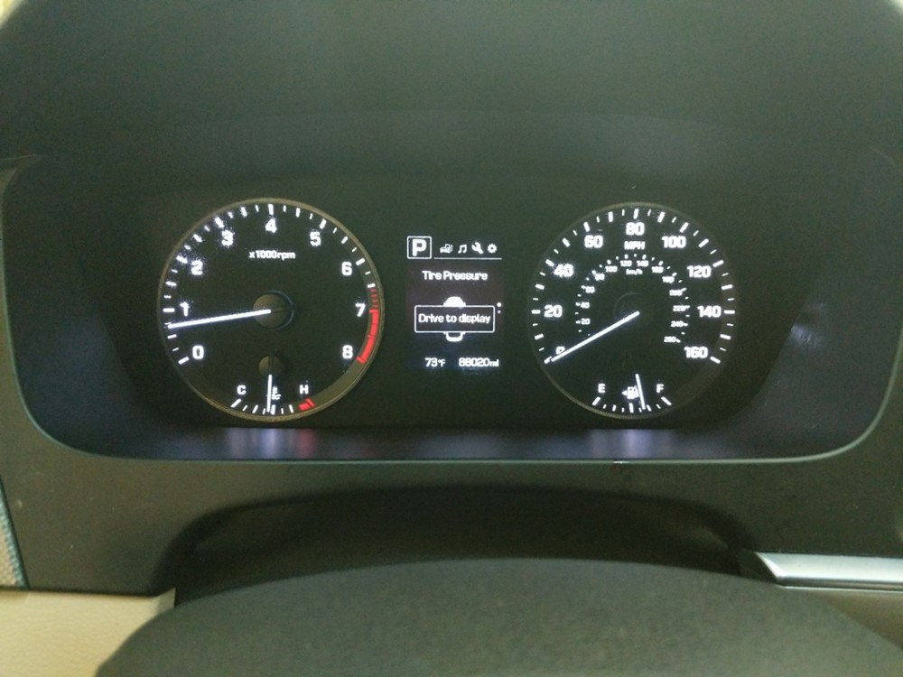 2015 Hyundai Sonata - Odometer Close Up