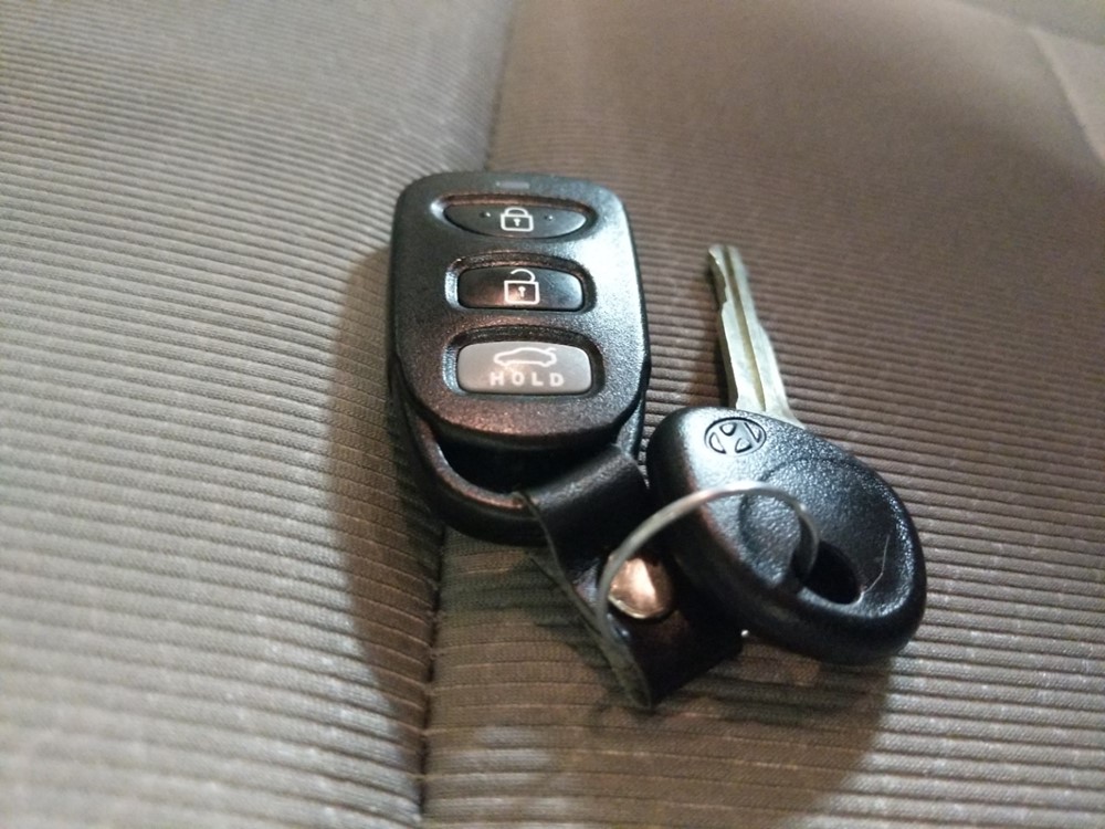 2018 Hyundai Elantra - Keys