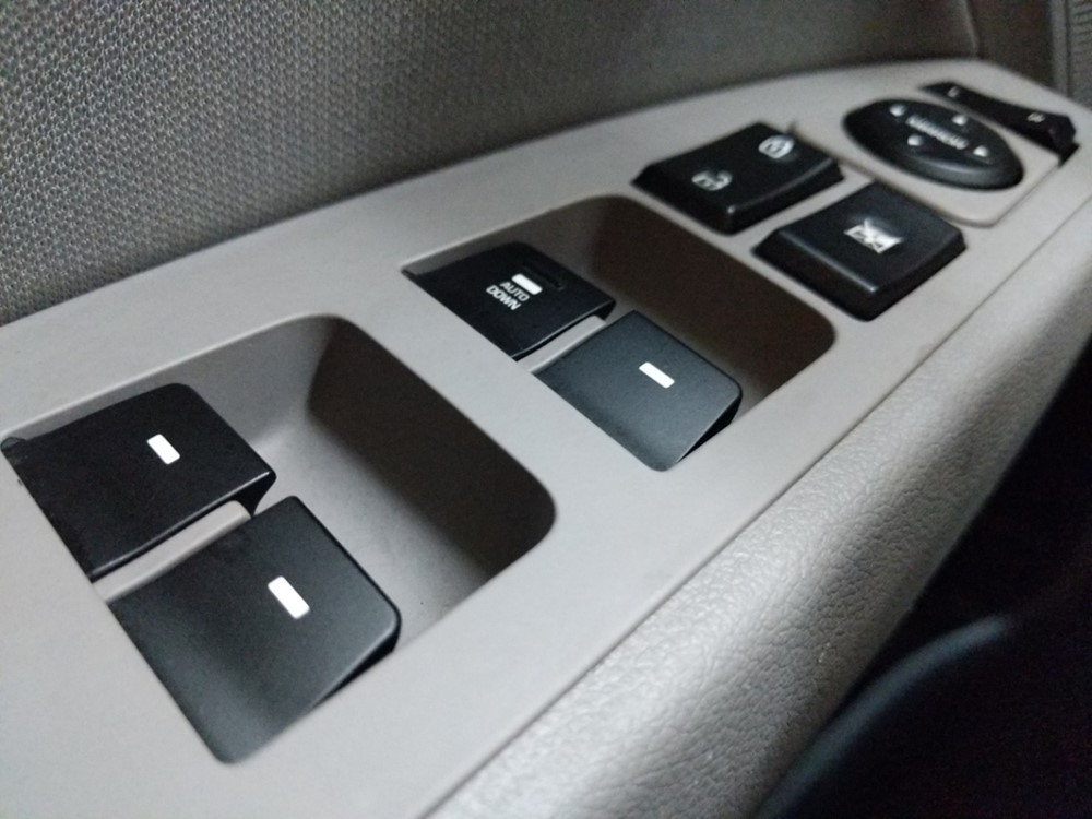 2018 Hyundai Elantra - Driver Power Windows/Lock Control