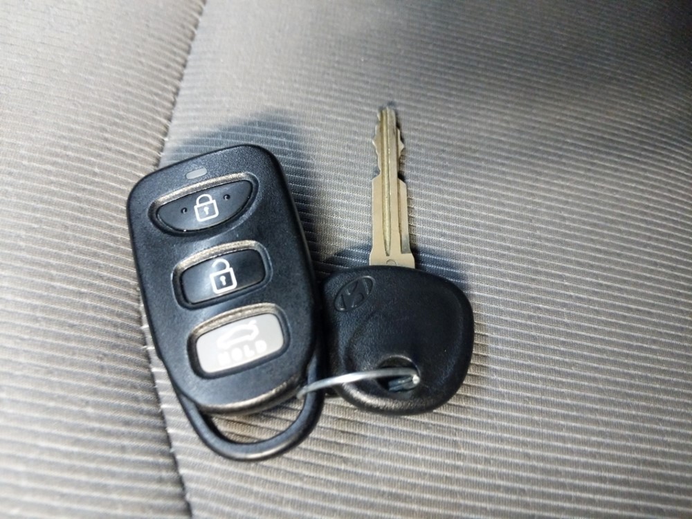 2018 Hyundai Elantra - Keys