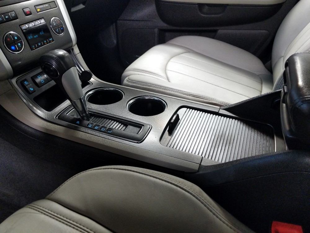 2011 Chevrolet Traverse - Center Console/Cup Holders