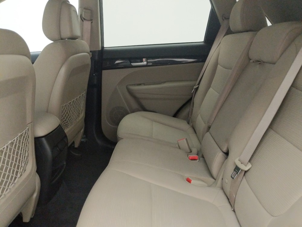 2015 Kia Sorento - Driver Rear Seat