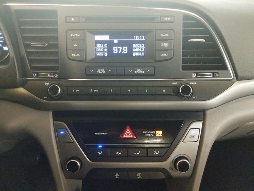2017 Hyundai Elantra - Stereo Package