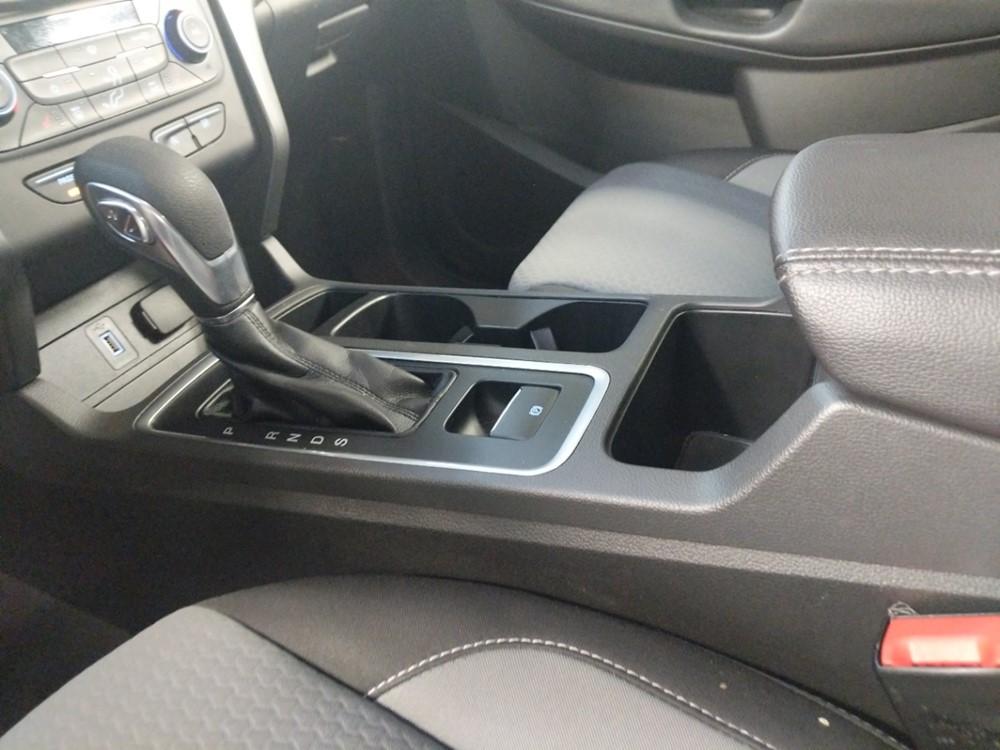 2018 Ford Escape - Center Console/Cup Holders
