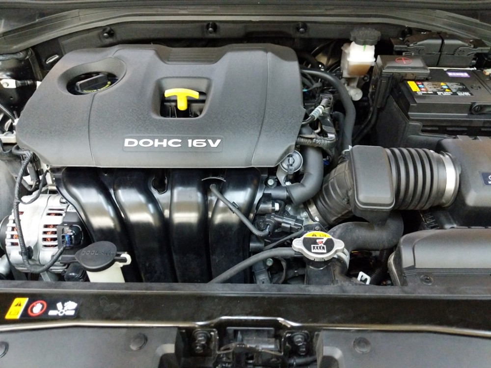 2018 Hyundai Elantra - Engine