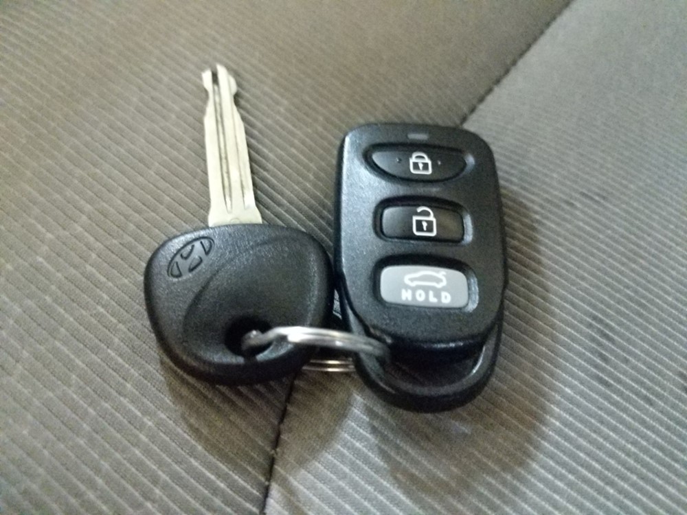 2018 Hyundai Elantra - Keys