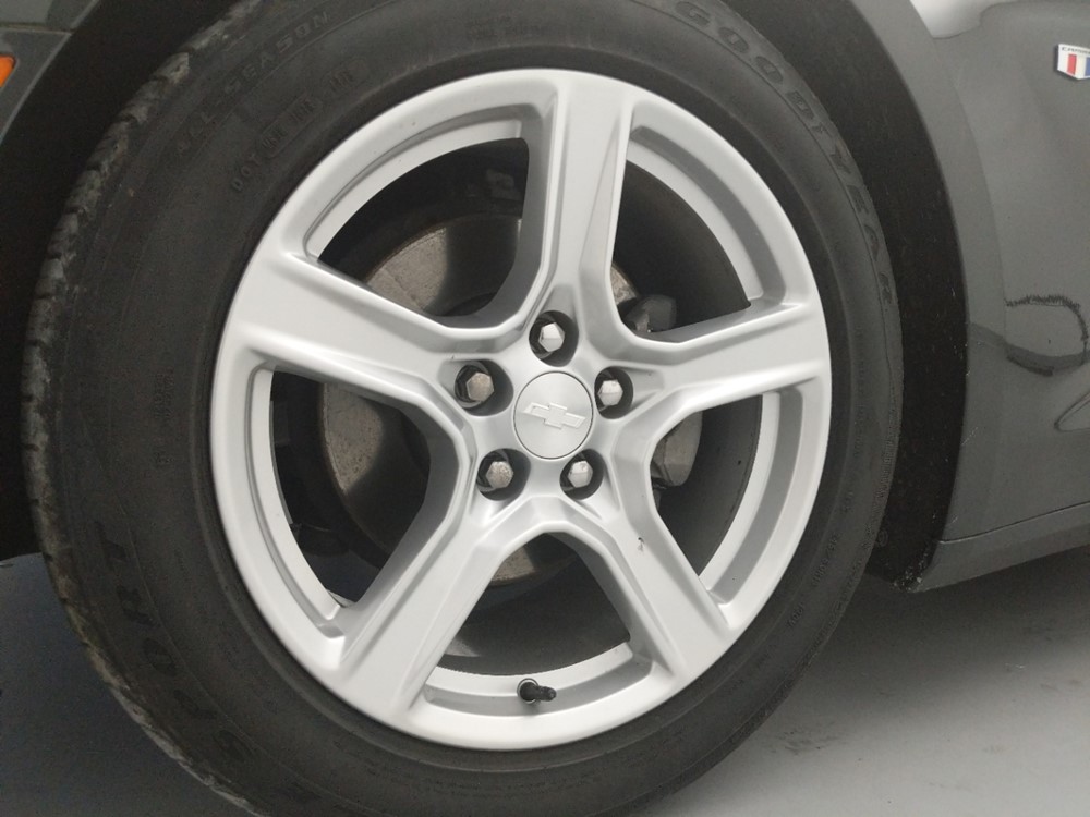 2016 Chevrolet Camaro - Wheel