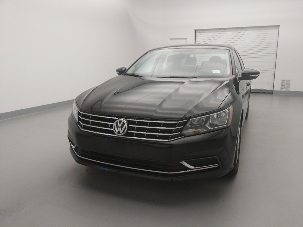 2016 Volkswagen Passat - Driver Front Hood
