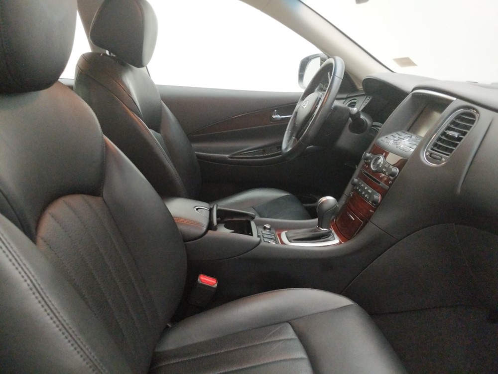 2016 INFINITI QX50 - Passenger Front Seat