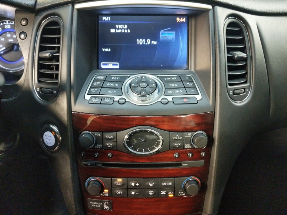 2016 INFINITI QX50 - Stereo Package