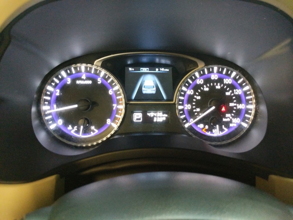 2015 INFINITI QX60 - Odometer Close Up