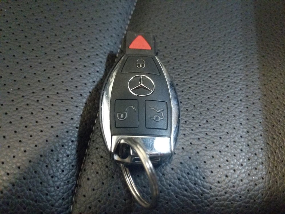 2016 Mercedes-Benz C300 - Keys