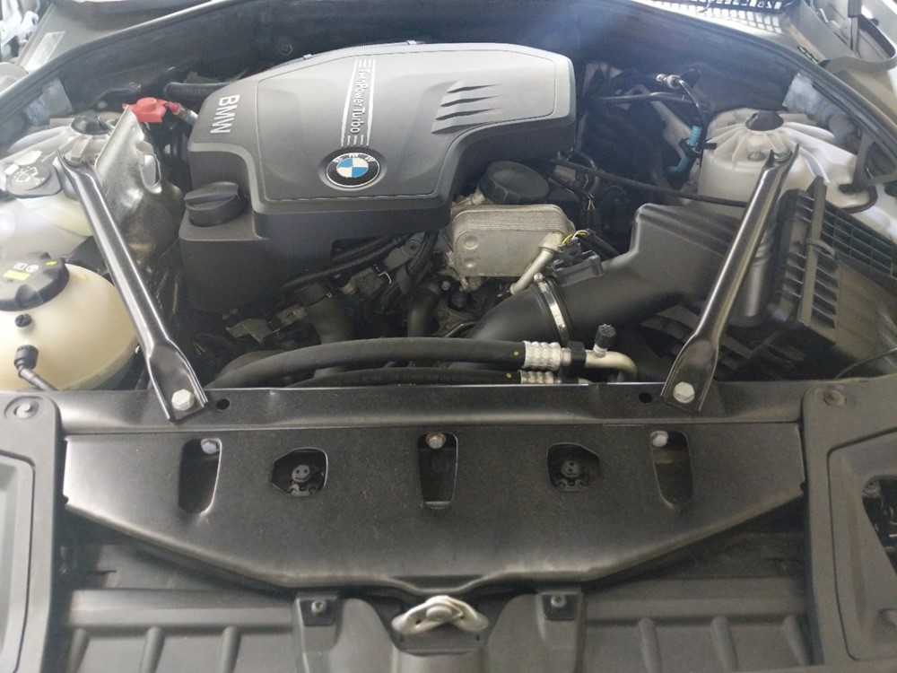 2016 BMW 528i - Engine