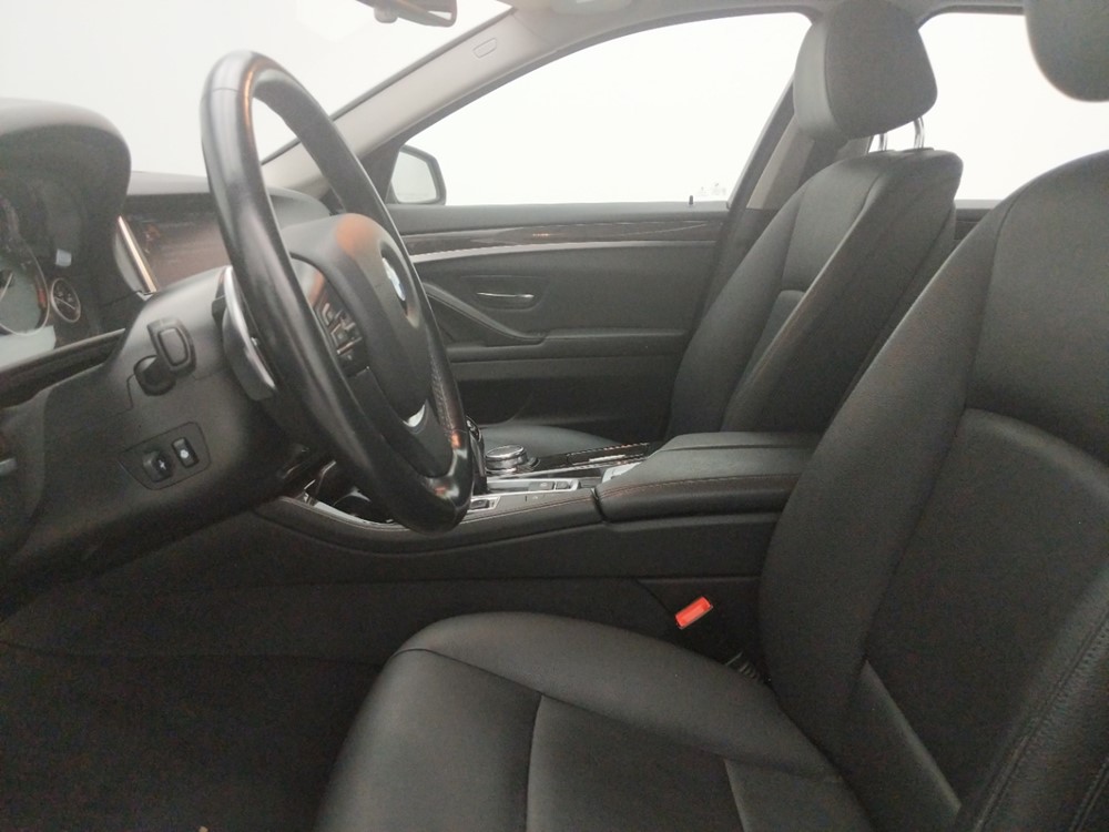 2016 BMW 528i - Driver Front Seat