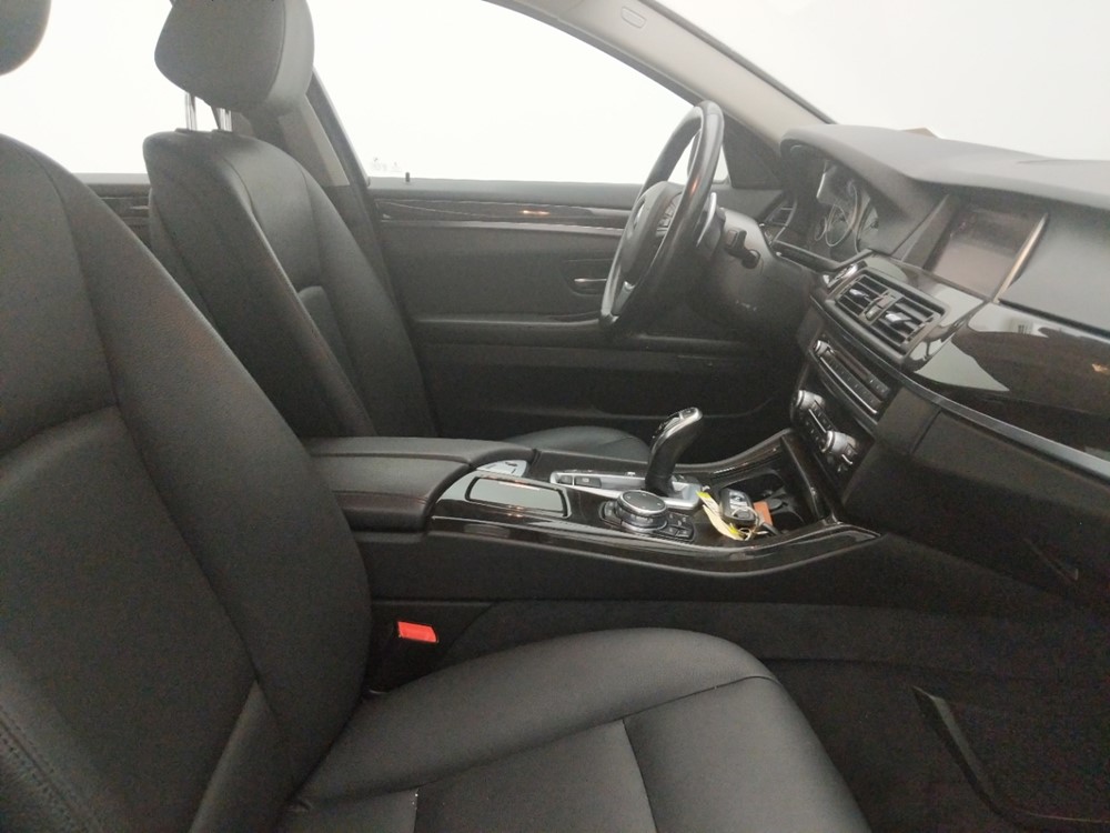 2016 BMW 528i - Passenger Front Seat
