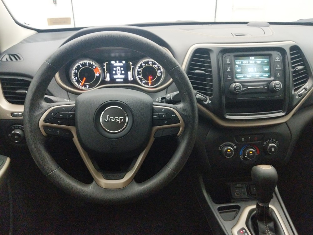 2018 Jeep Cherokee - Driver Dash