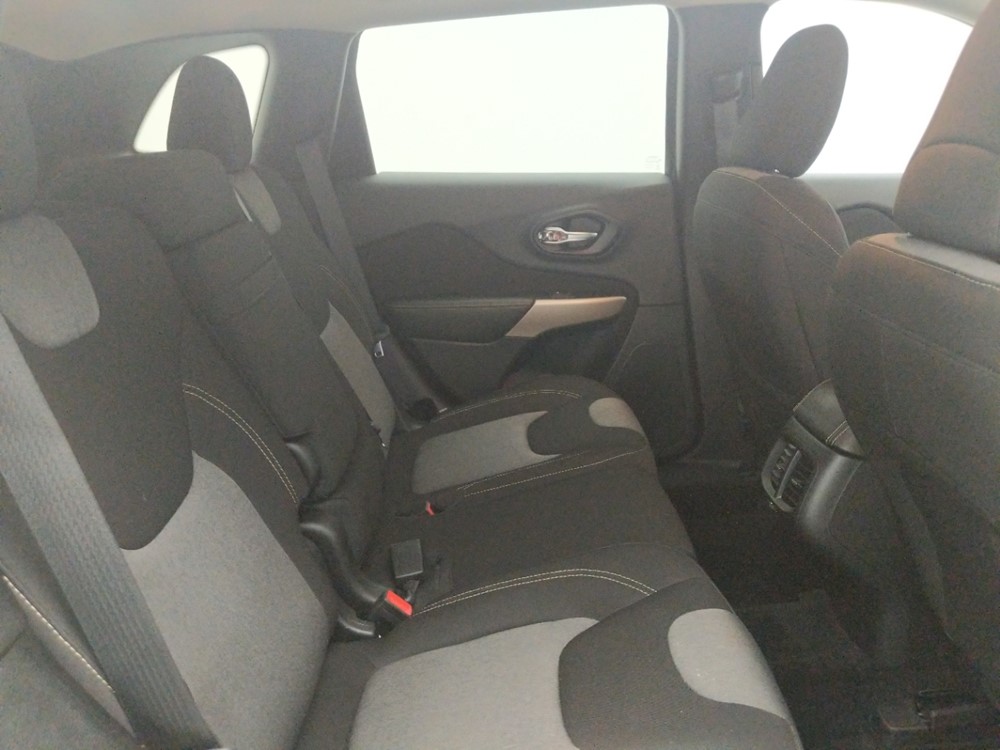 2018 Jeep Cherokee - Passenger Rear Seat