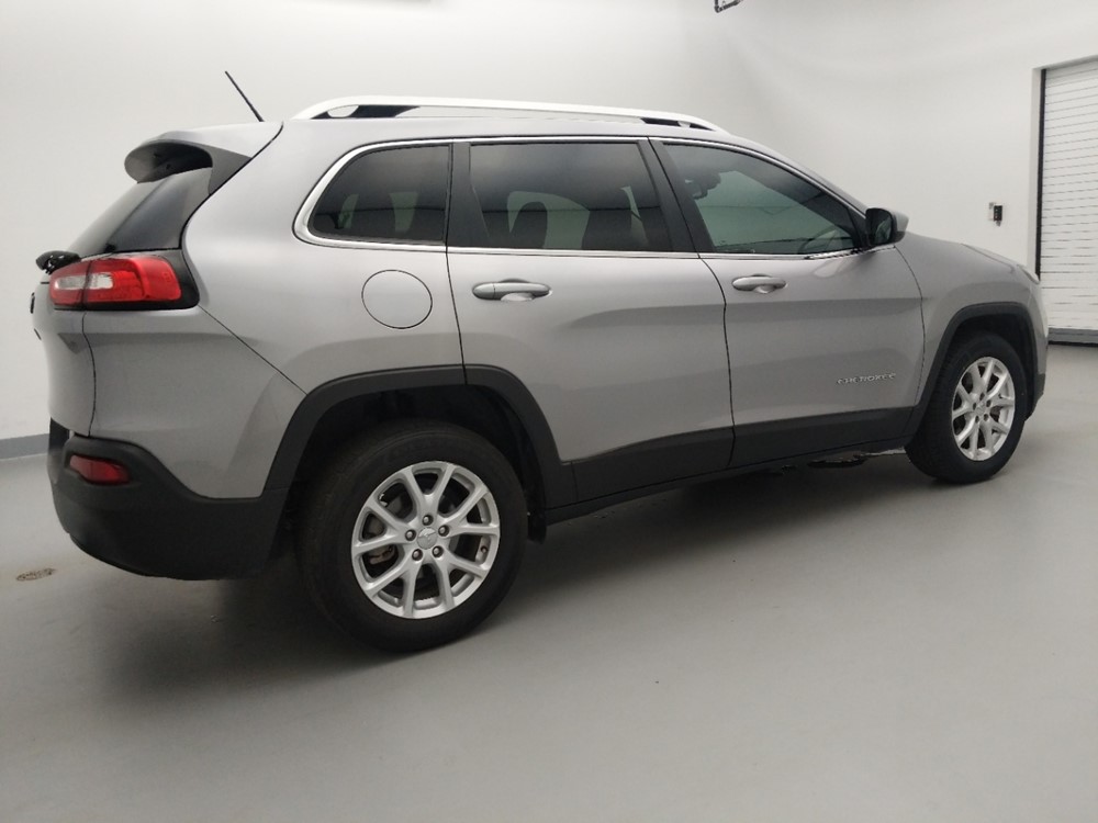 2018 Jeep Cherokee - Passenger Rear Side