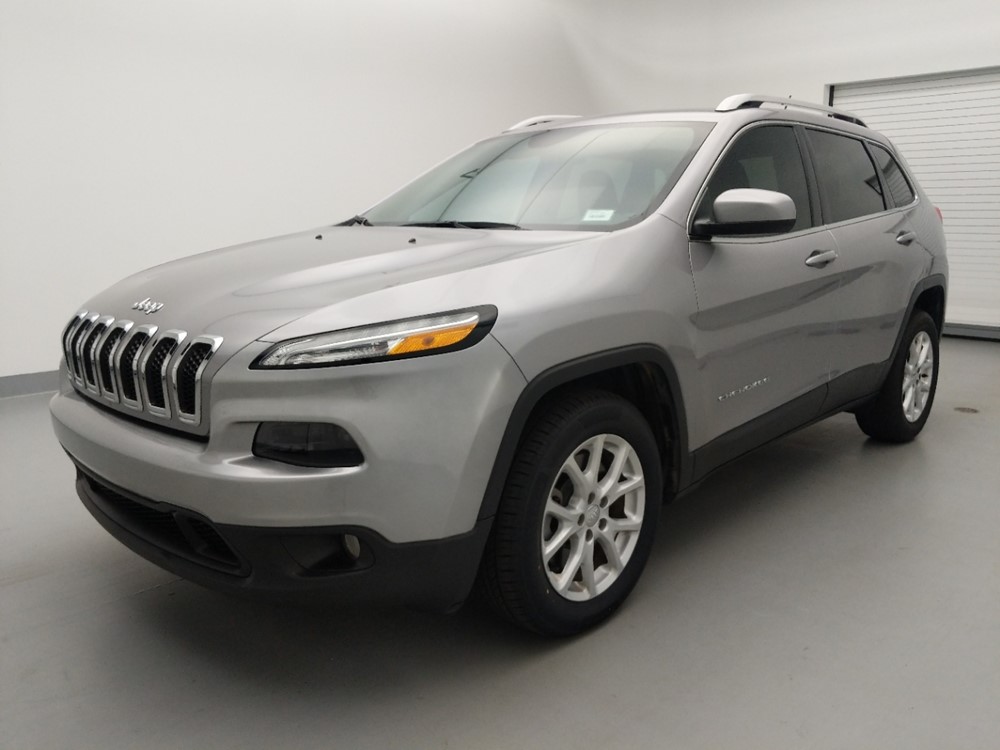 2018 Jeep Cherokee - Driver Front Bumper