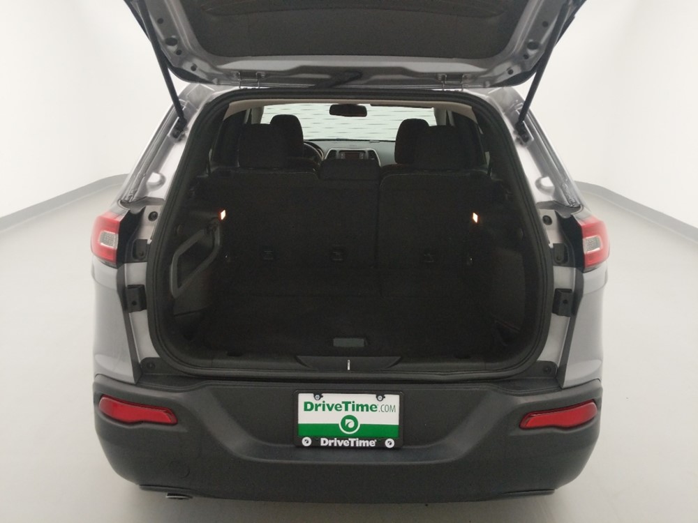 2018 Jeep Cherokee - Trunk
