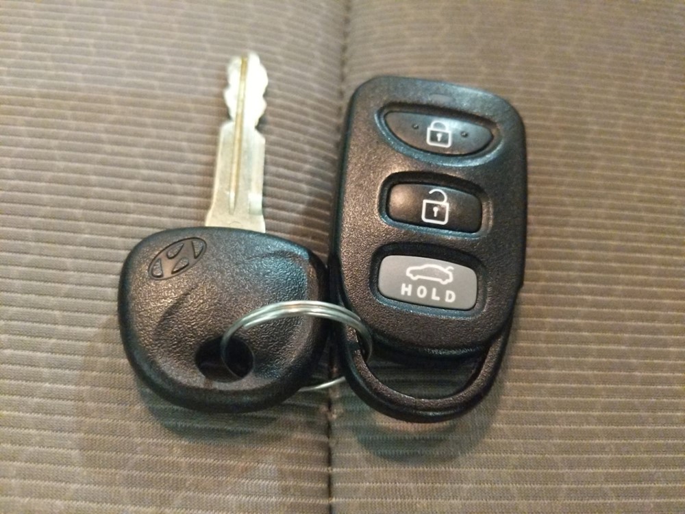 2018 Hyundai Elantra - Keys