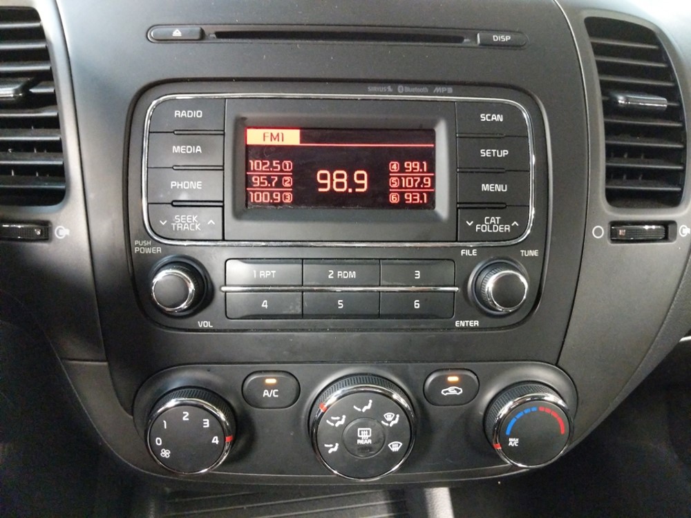 2016 Kia Forte - Stereo Package