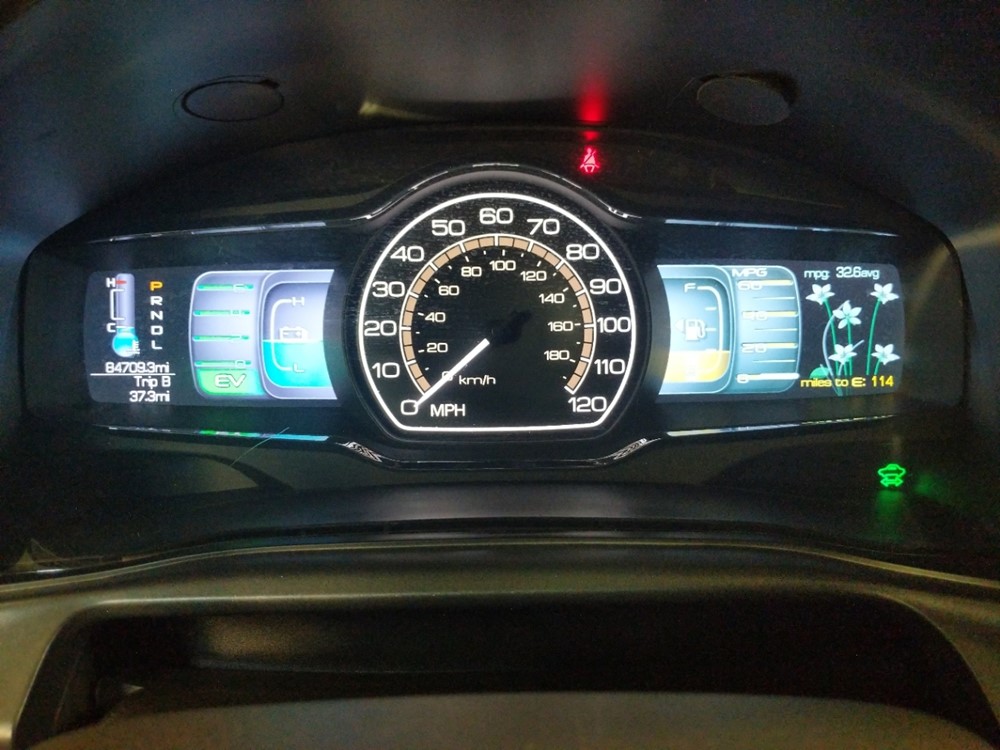 2012 Lincoln MKZ - Odometer Close Up